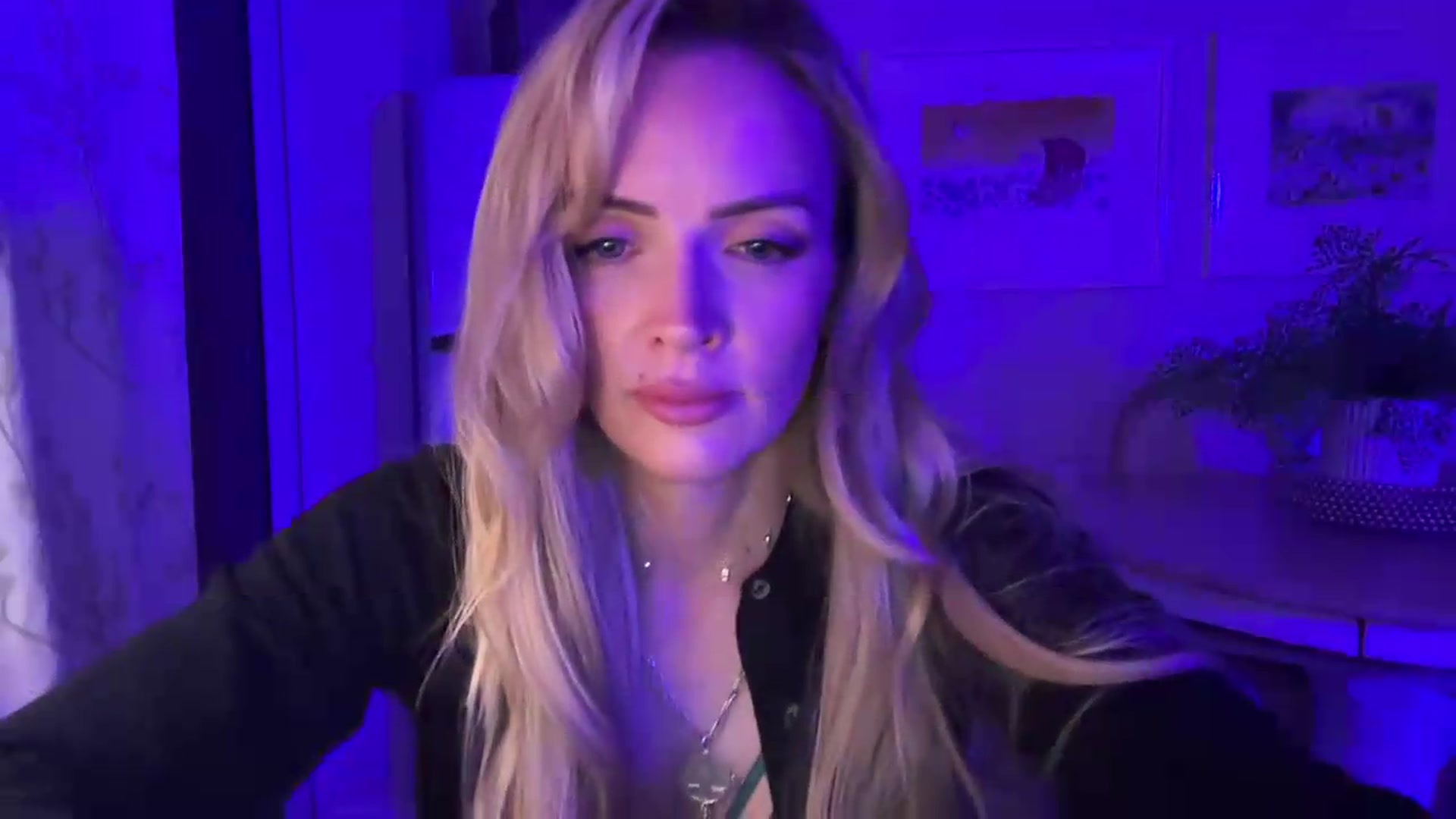 Gallery image thumbnail from Courtney's myfreecams stream on, 07/20/2026, 23:18 image 11 of 20