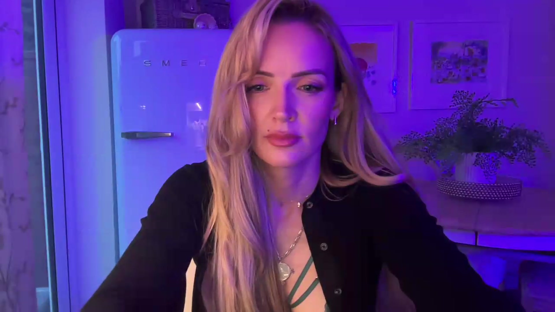 Gallery image thumbnail from Courtney's myfreecams stream on, 07/20/2026, 23:18 image 4 of 20