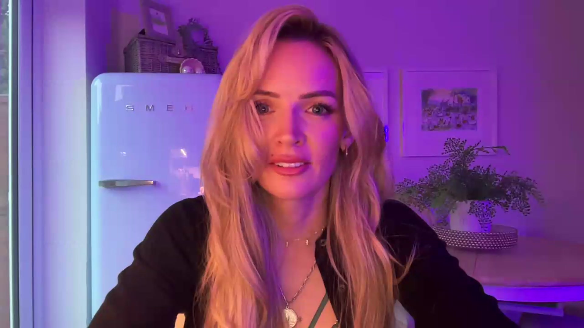 Gallery image thumbnail from Courtney's myfreecams stream on, 07/20/2026, 23:18 image 3 of 20