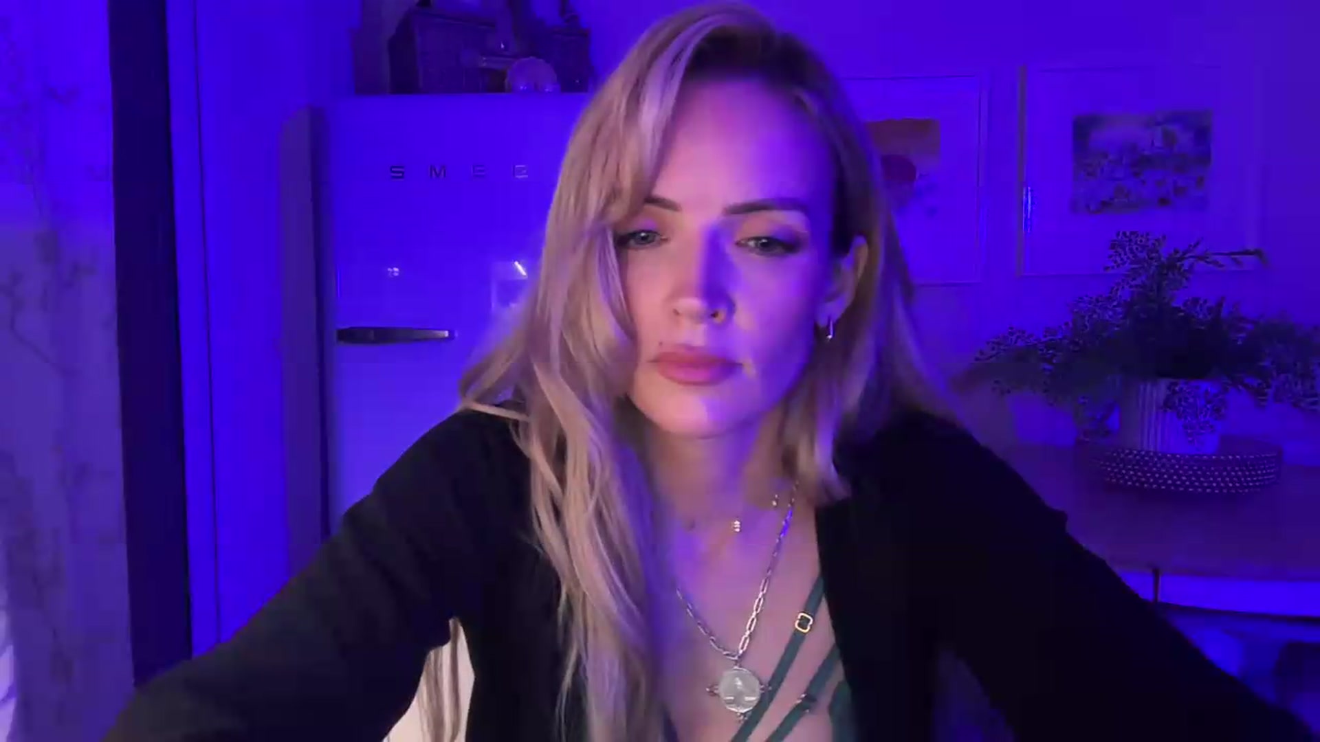 Gallery image thumbnail from Courtney's myfreecams stream on, 07/20/2026, 23:18 image 10 of 20