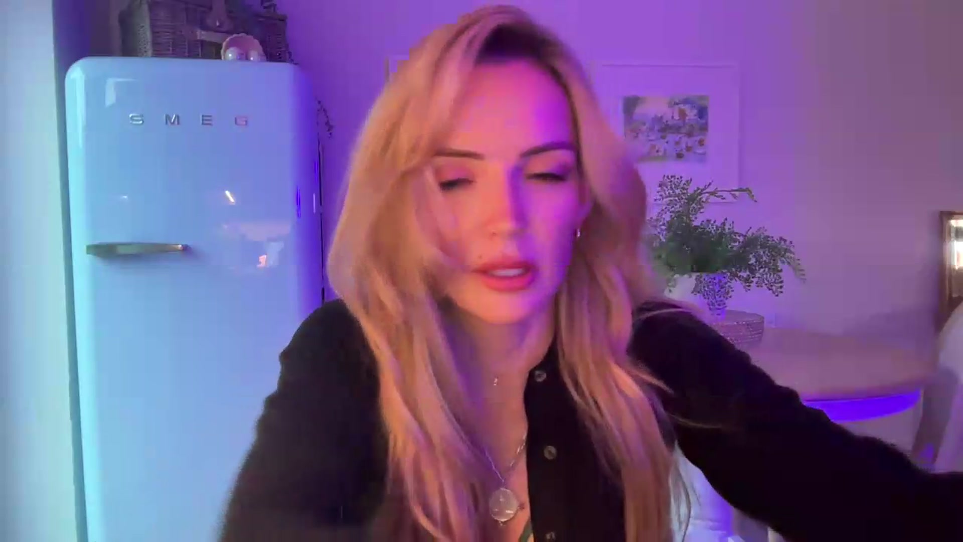 Gallery image thumbnail from Courtney's myfreecams stream on, 07/20/2026, 23:18 image 2 of 20