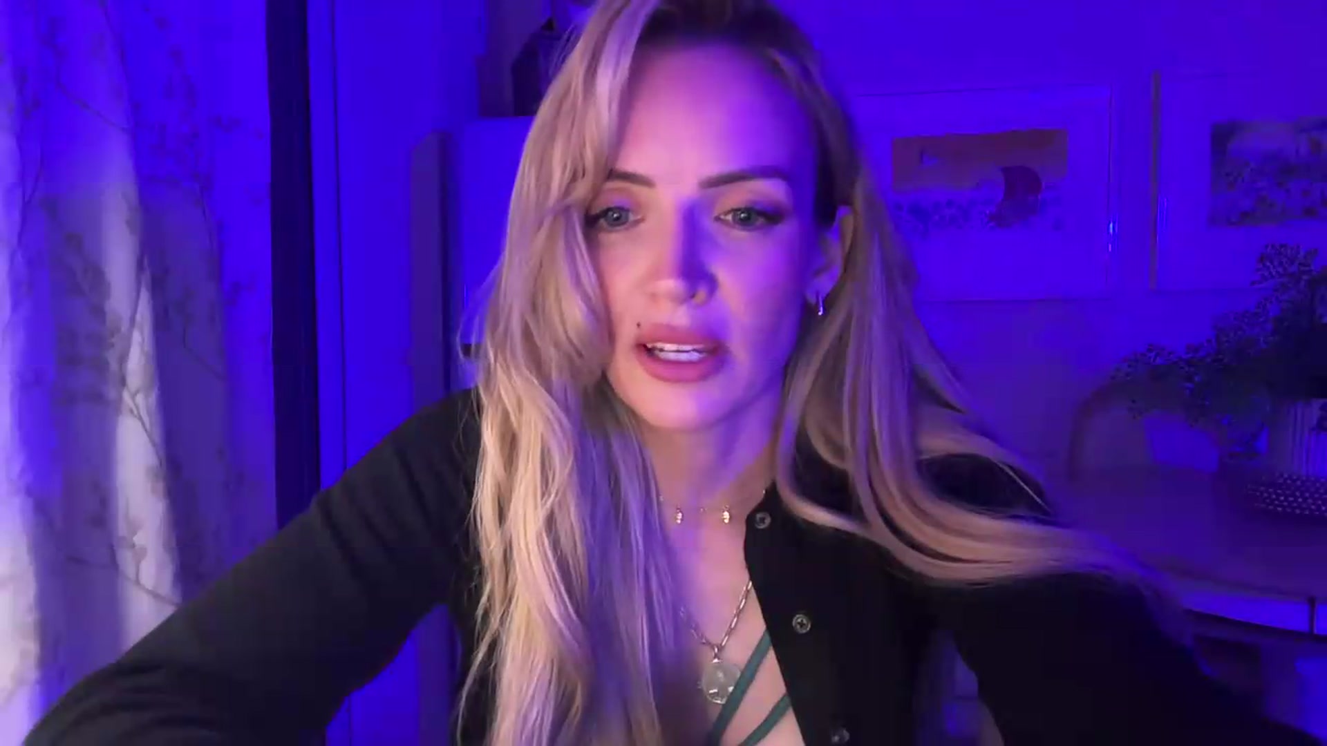 Gallery image thumbnail from Courtney's myfreecams stream on, 07/20/2026, 23:18 image 8 of 20