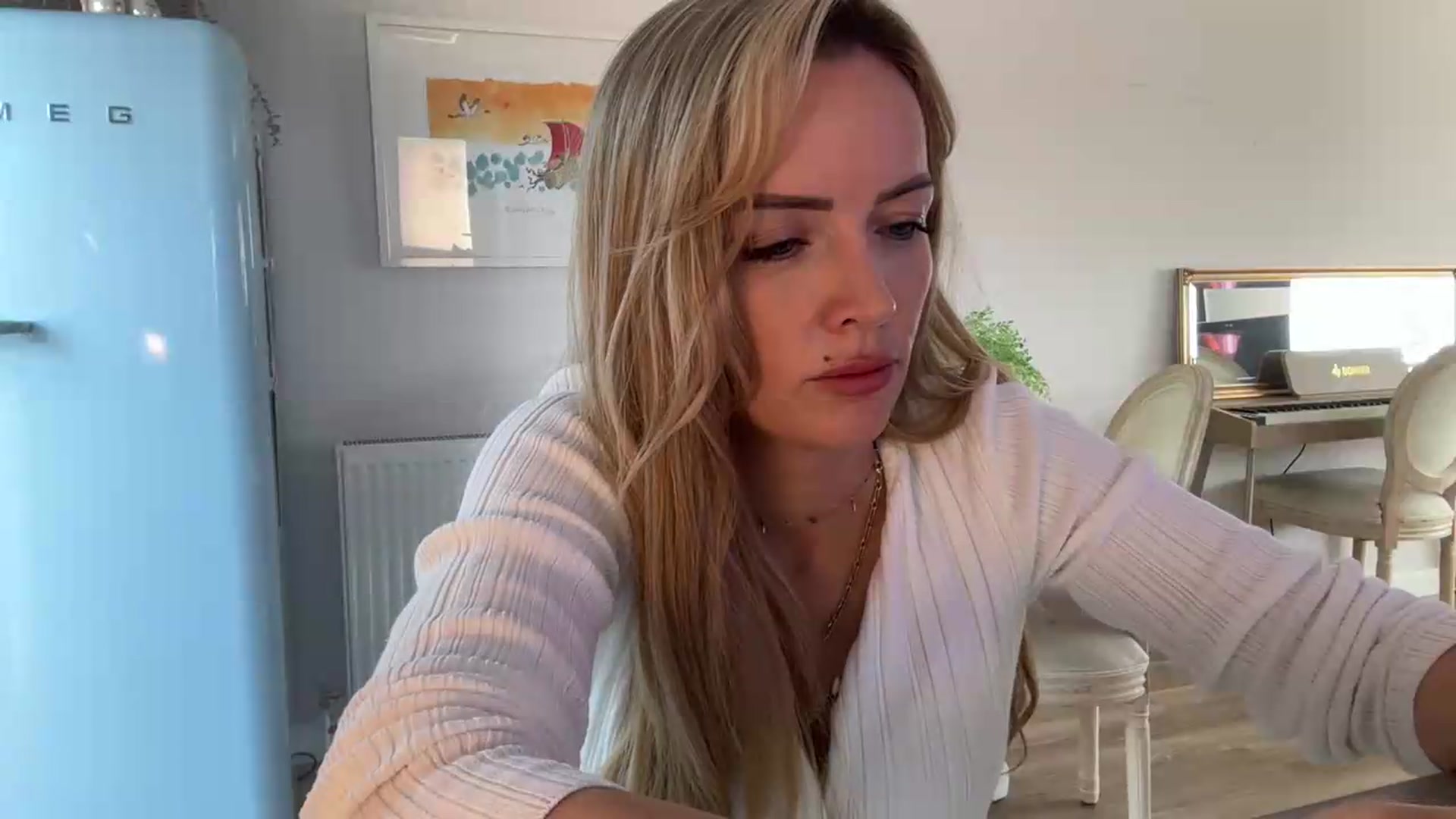Gallery image thumbnail from Courtney's myfreecams stream on, 07/21/2026, 16:11 image 5 of 20