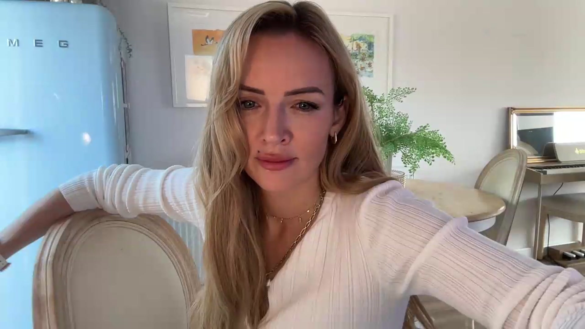 Gallery image thumbnail from Courtney's myfreecams stream on, 07/21/2026, 16:11 image 6 of 20