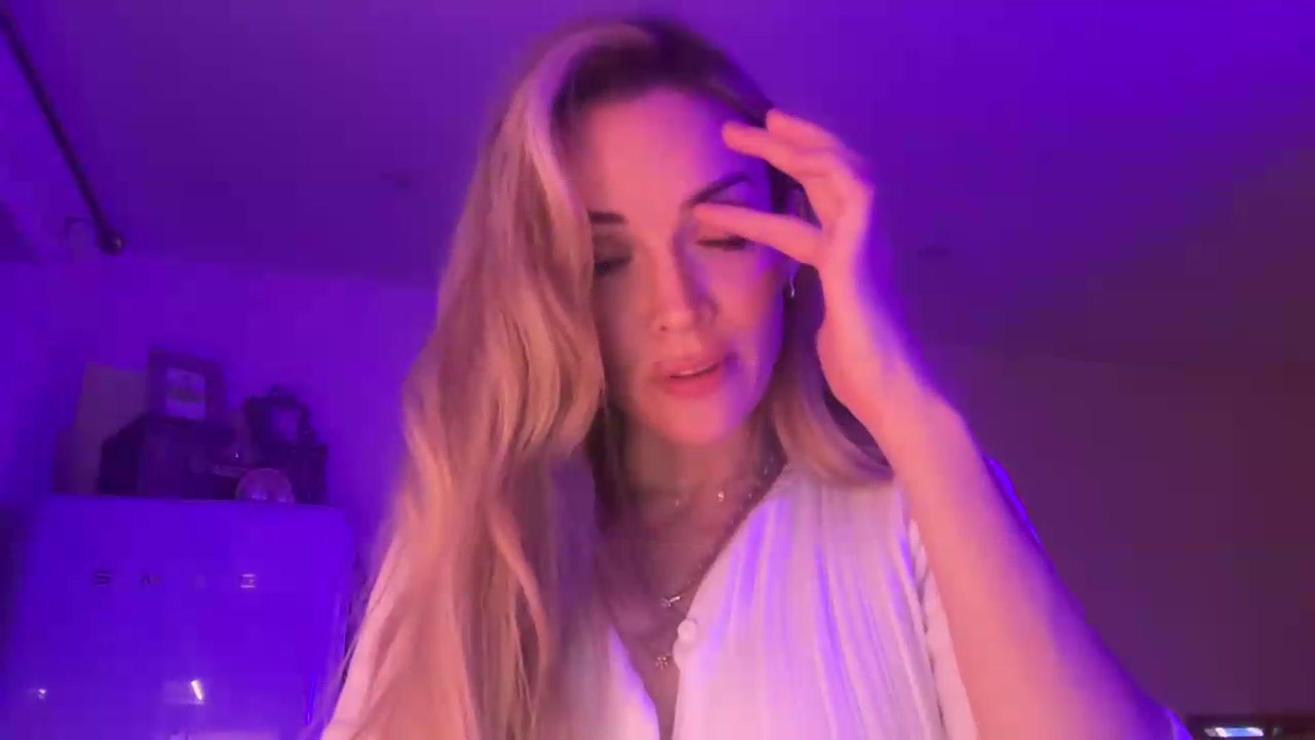 Gallery image thumbnail from Courtney's myfreecams stream on, 07/21/2026, 22:03 image 16 of 20