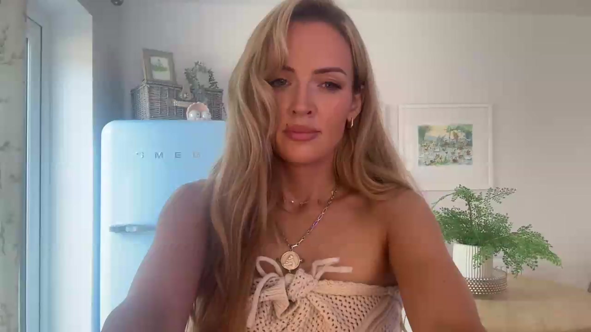 Gallery image thumbnail from Courtney's myfreecams stream on, 07/22/2026, 15:50 image 2 of 20