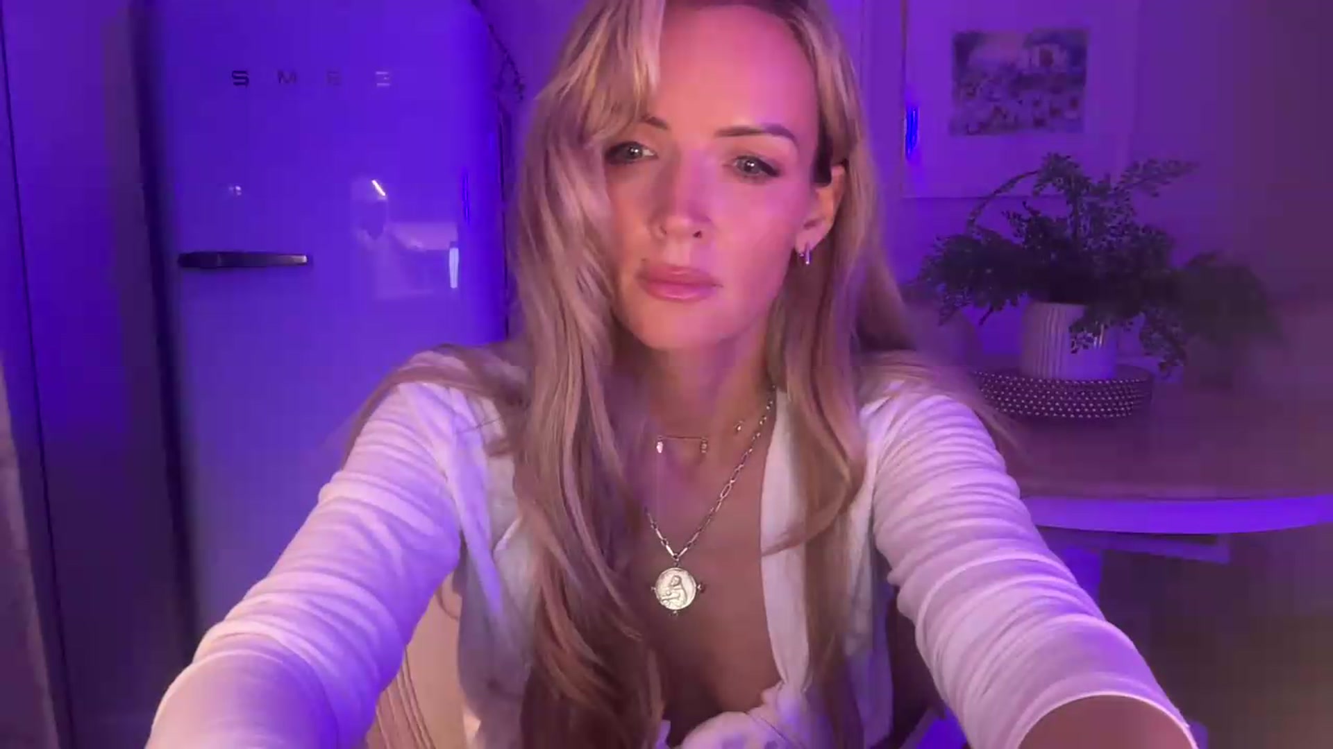 Gallery image thumbnail from Courtney's myfreecams stream on, 07/22/2026, 22:01 image 9 of 20