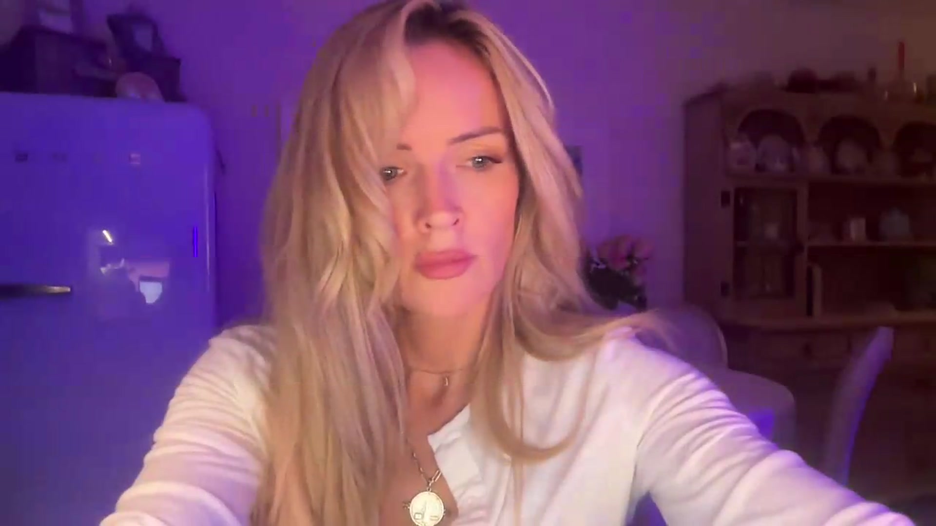 Gallery image thumbnail from Courtney's myfreecams stream on, 08/01/2026, 21:45 image 8 of 20