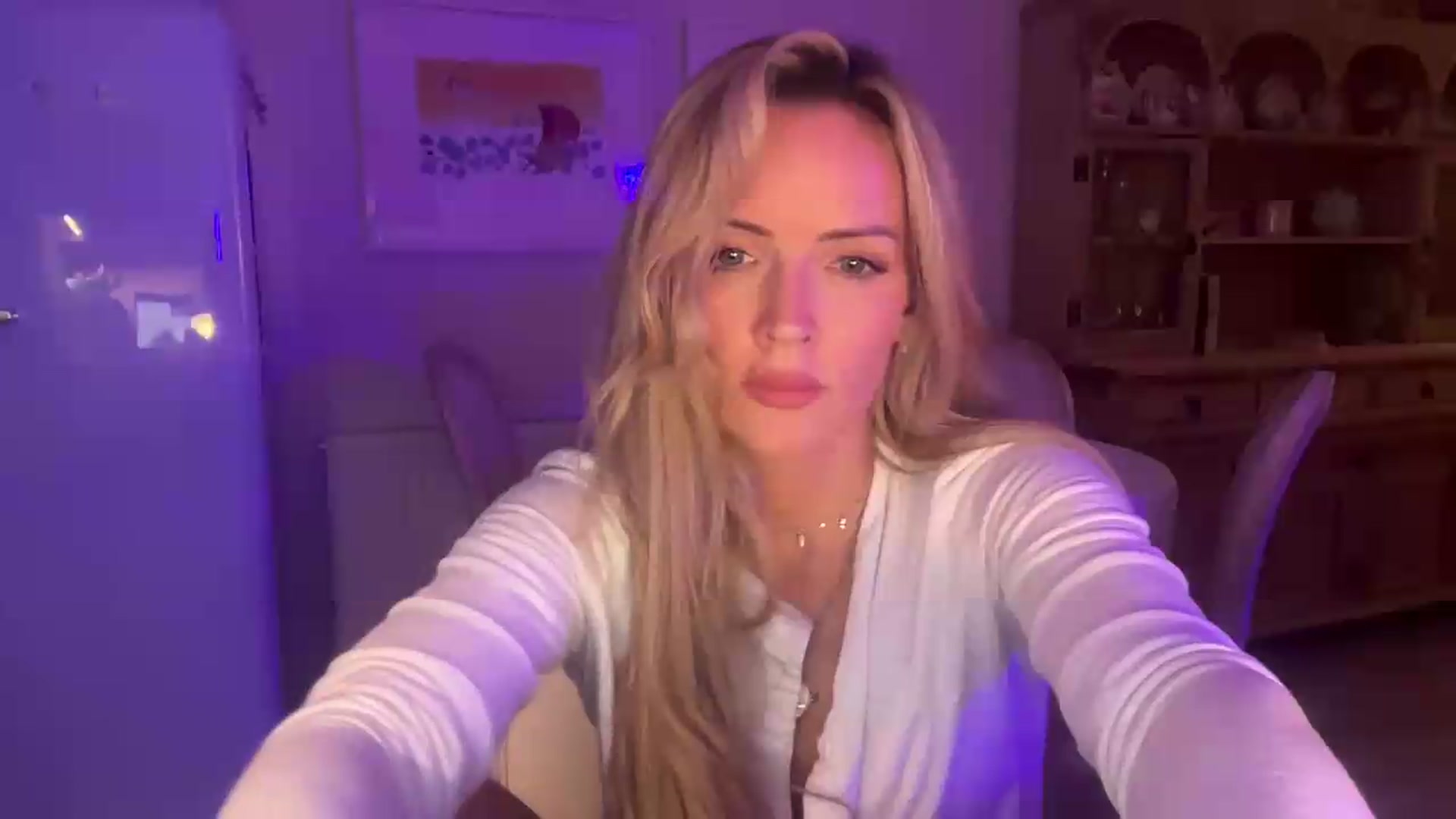 Gallery image thumbnail from Courtney's myfreecams stream on, 08/01/2026, 21:45 image 13 of 20