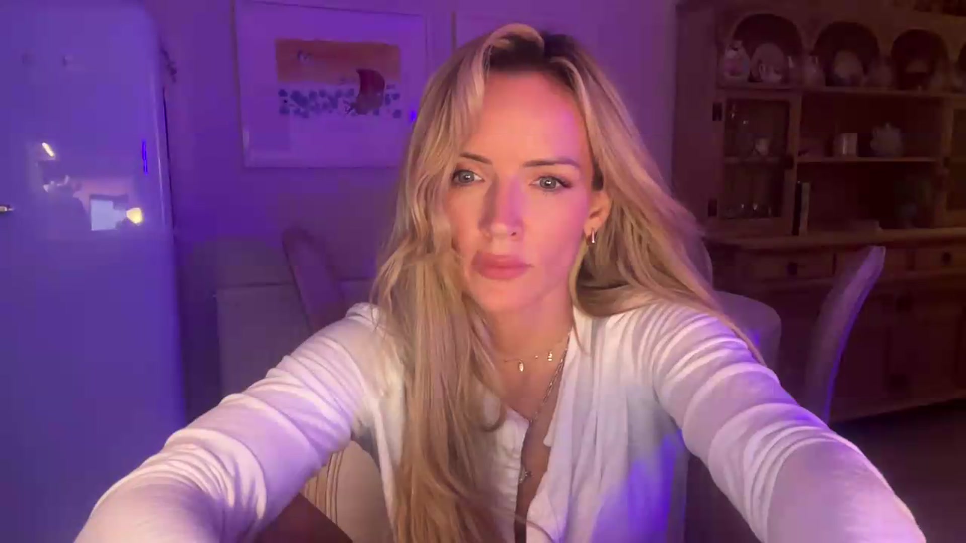 Gallery image thumbnail from Courtney's myfreecams stream on, 08/01/2026, 21:45 image 15 of 20