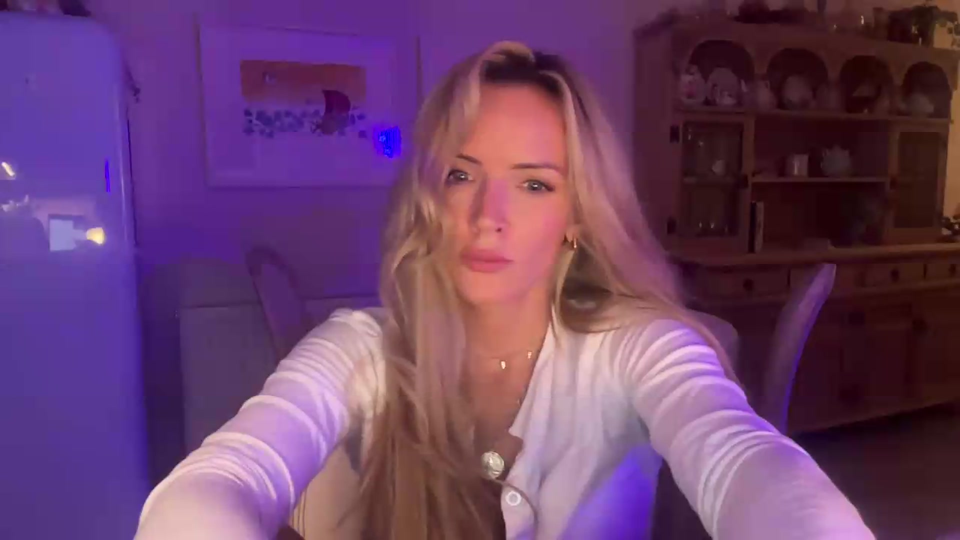 Gallery image thumbnail from Courtney's myfreecams stream on, 08/01/2026, 21:45 image 17 of 20