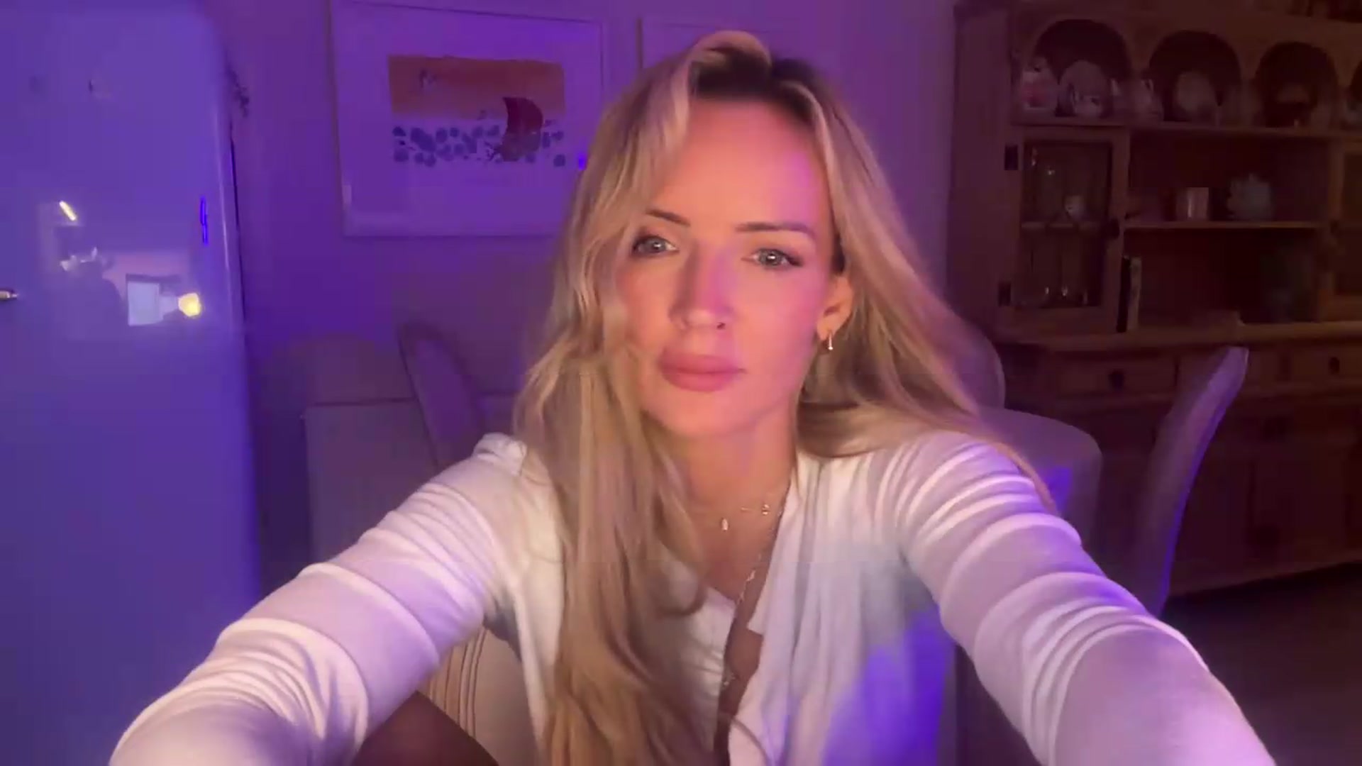 Gallery image thumbnail from Courtney's myfreecams stream on, 08/01/2026, 21:45 image 16 of 20