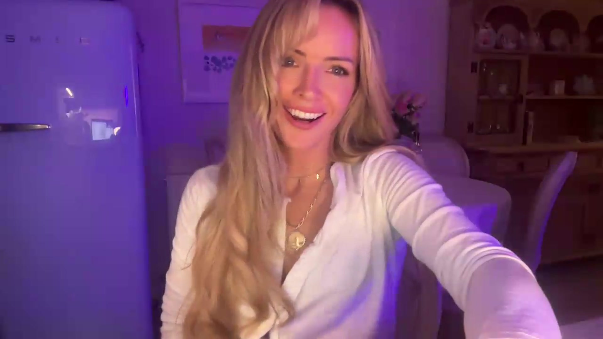 Gallery image thumbnail from Courtney's myfreecams stream on, 08/01/2026, 21:45 image 11 of 20