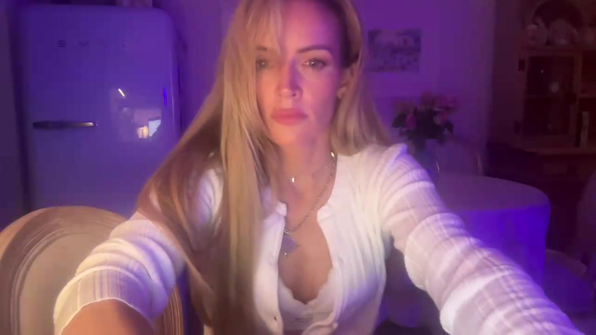 Gallery image thumbnail from Courtney's myfreecams stream on, 08/03/2026, 22:16 image 16 of 20