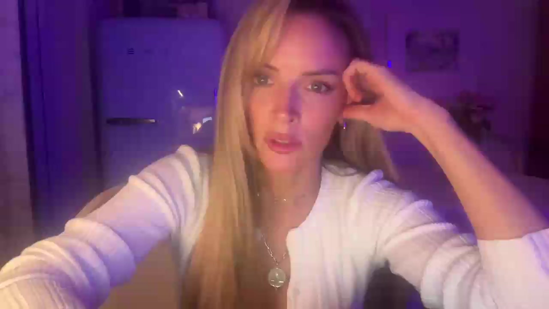 Gallery image thumbnail from Courtney's myfreecams stream on, 08/03/2026, 22:16 image 19 of 20