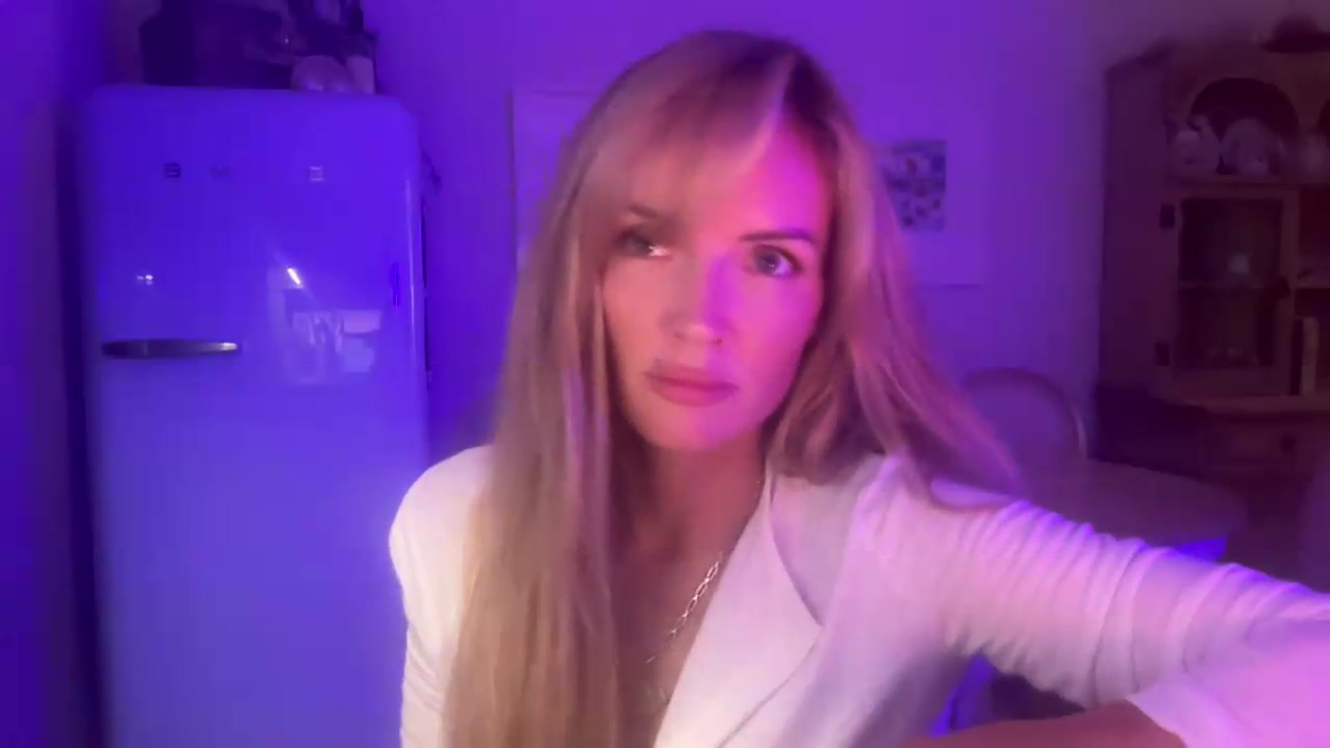 Gallery image thumbnail from Courtney's myfreecams stream on, 08/04/2026, 23:10 image 5 of 20