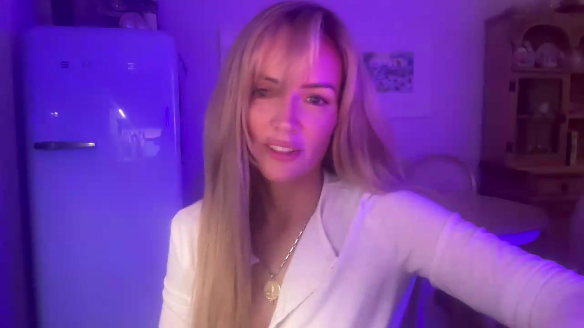 Gallery image thumbnail from Courtney's myfreecams stream on, 08/04/2026, 23:10 image 9 of 20