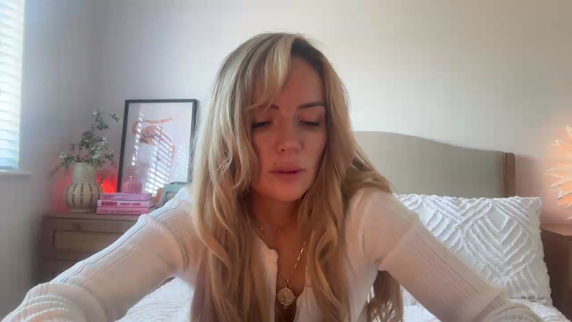 Gallery image thumbnail from Courtney's myfreecams stream on, 08/05/2026, 16:09 image 5 of 20
