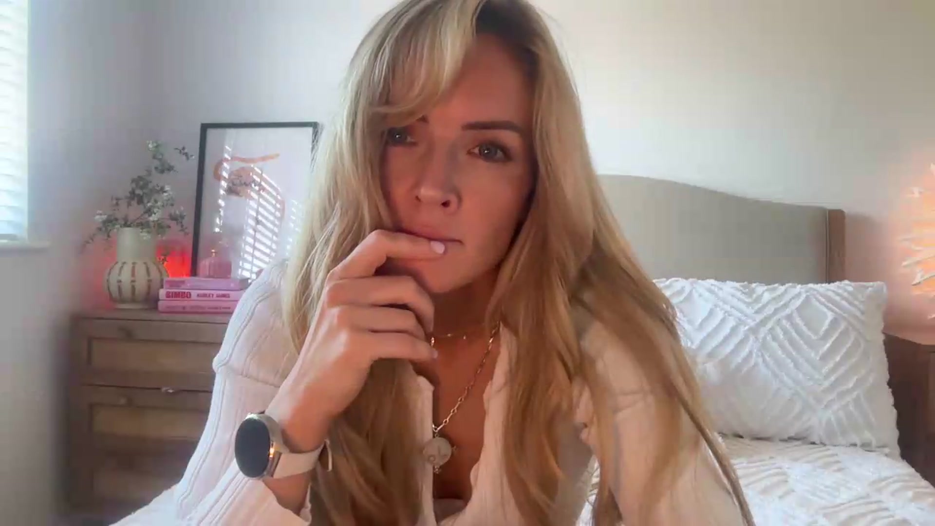 Gallery image thumbnail from Courtney's myfreecams stream on, 08/05/2026, 16:09 image 20 of 20