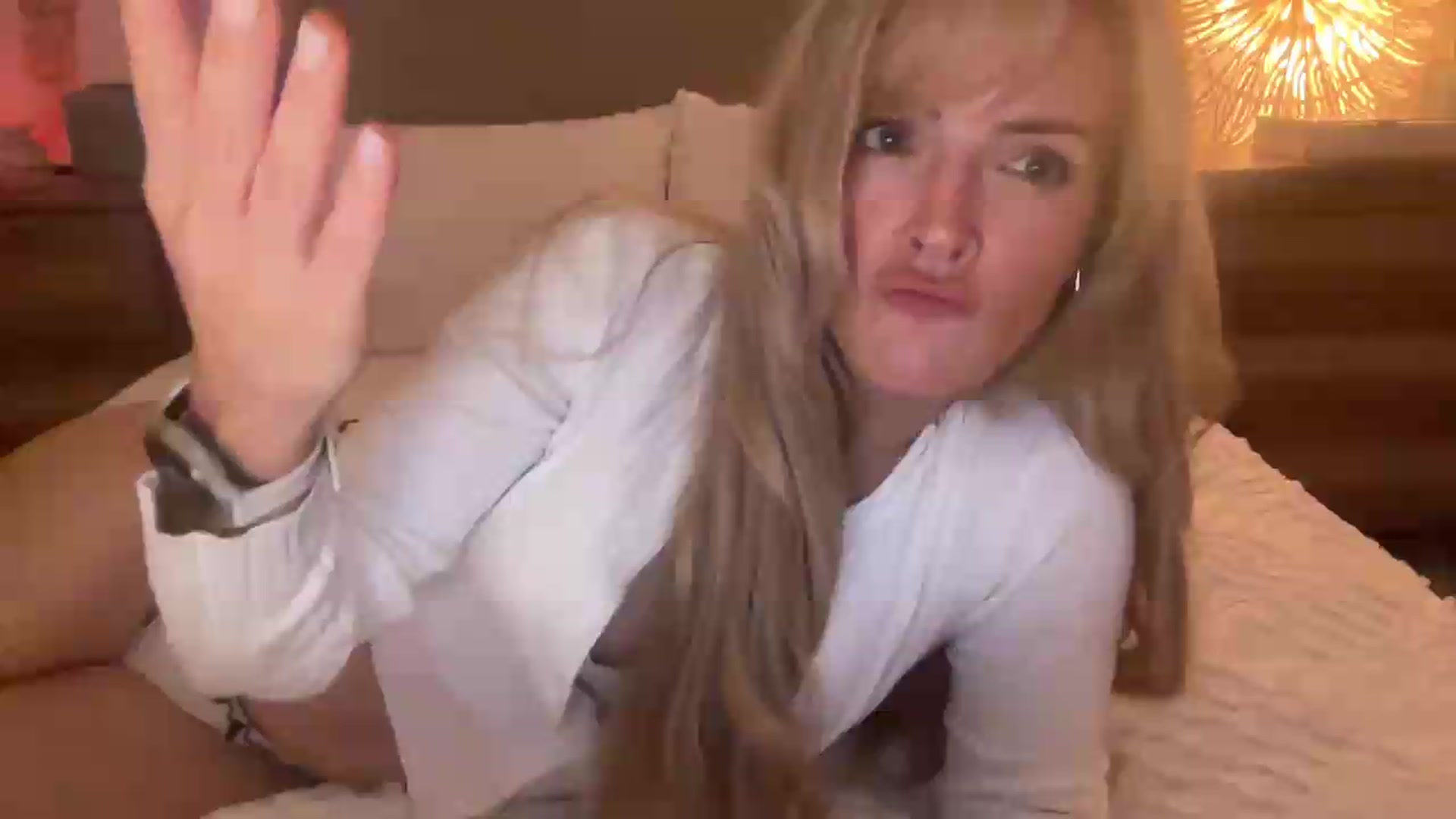 Gallery image thumbnail from Courtney's myfreecams stream on, 08/05/2026, 22:01 image 11 of 20
