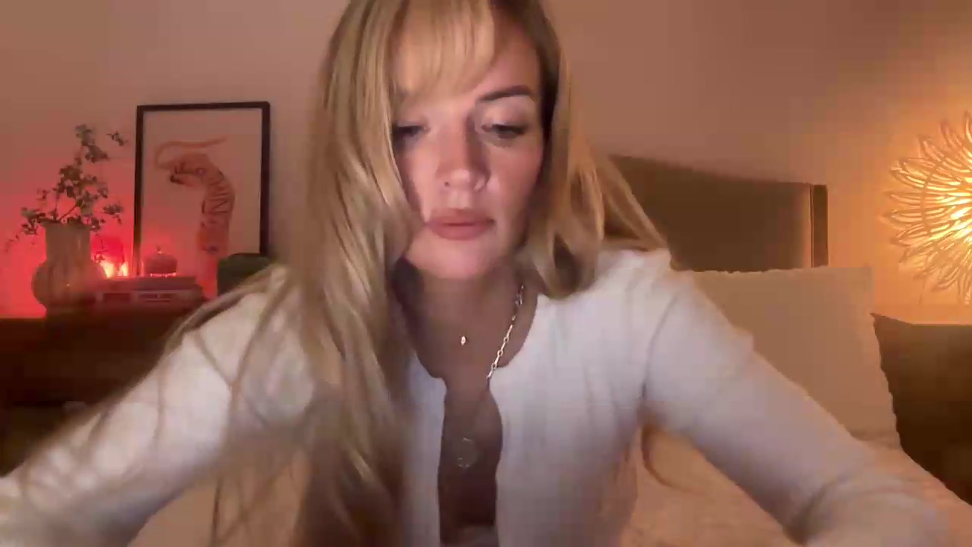 Gallery image thumbnail from Courtney's myfreecams stream on, 08/05/2026, 22:01 image 15 of 20