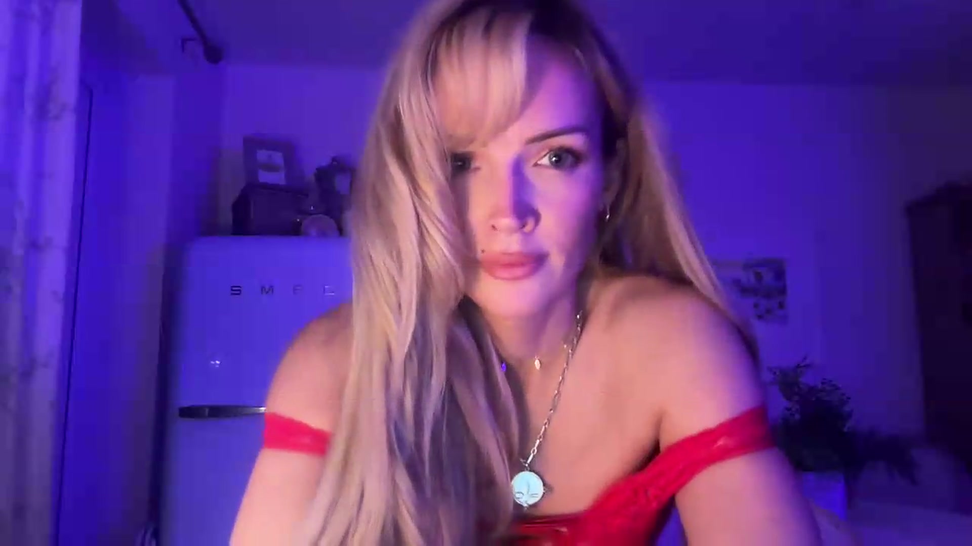 Gallery image thumbnail from Courtney's myfreecams stream on, 08/06/2026, 22:20 image 15 of 20
