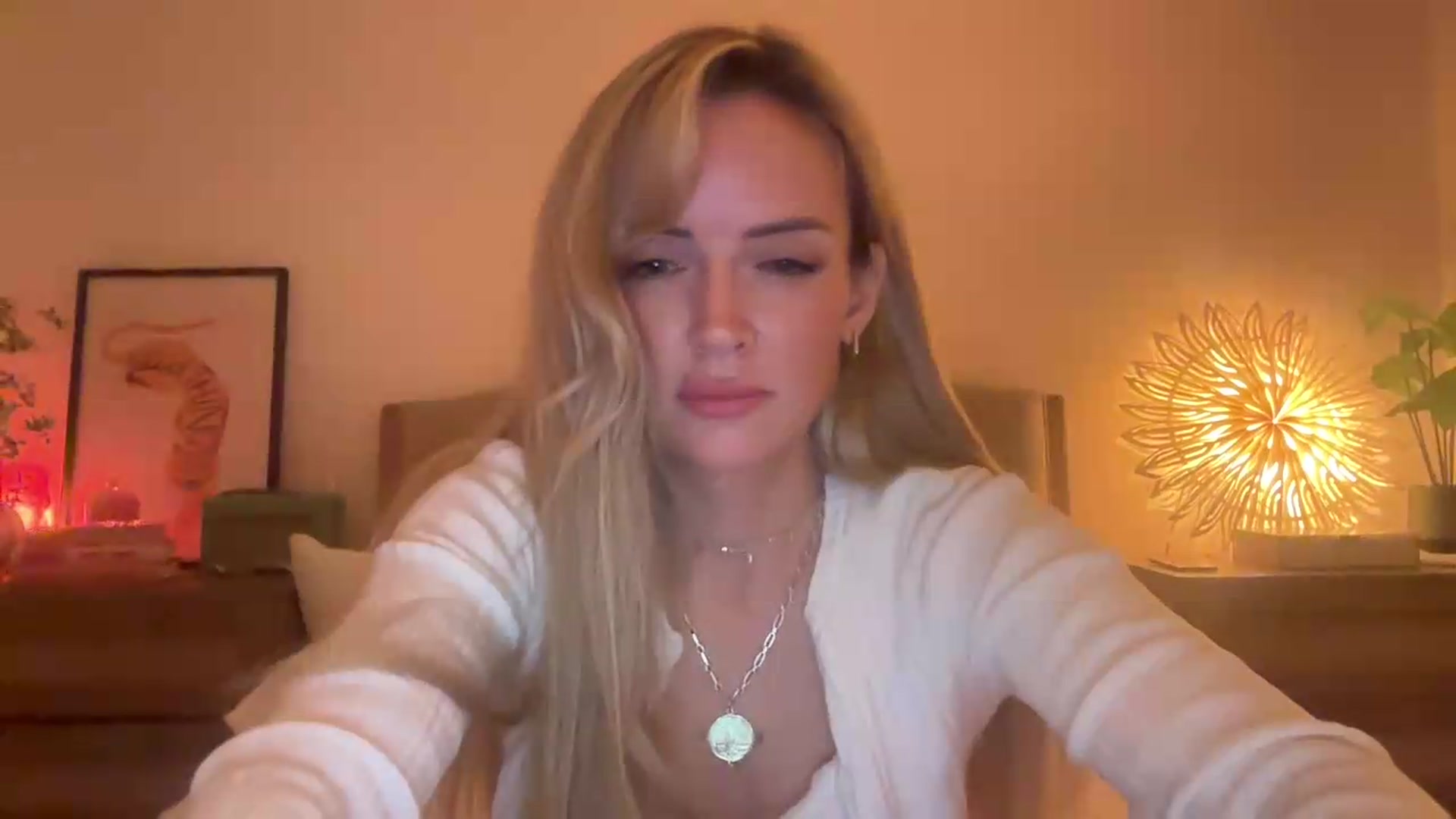 Gallery image thumbnail from Courtney's myfreecams stream on, 08/08/2026, 24:02 image 15 of 20