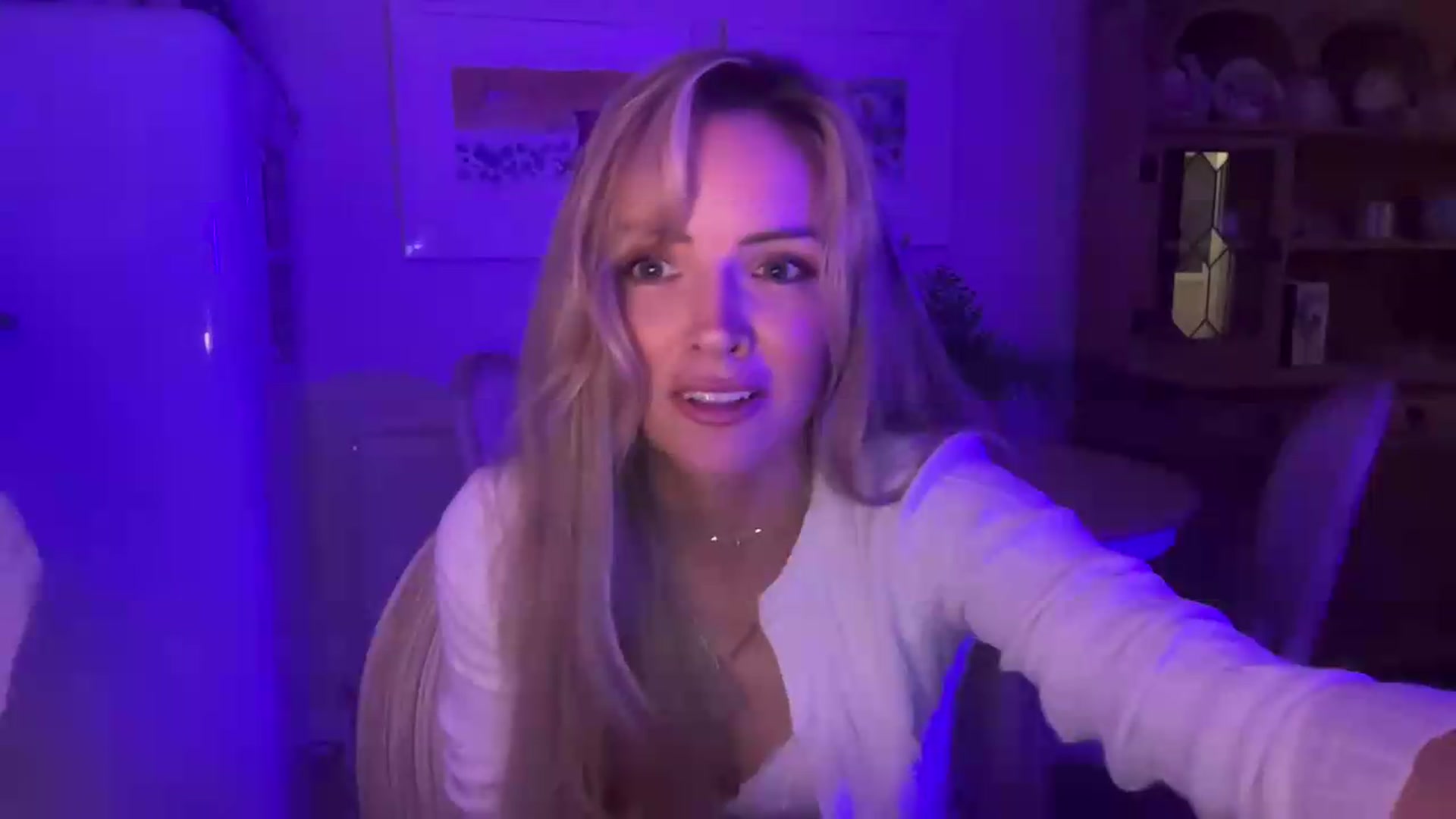 Gallery image thumbnail from Courtney's myfreecams stream on, 08/08/2026, 24:02 image 8 of 20