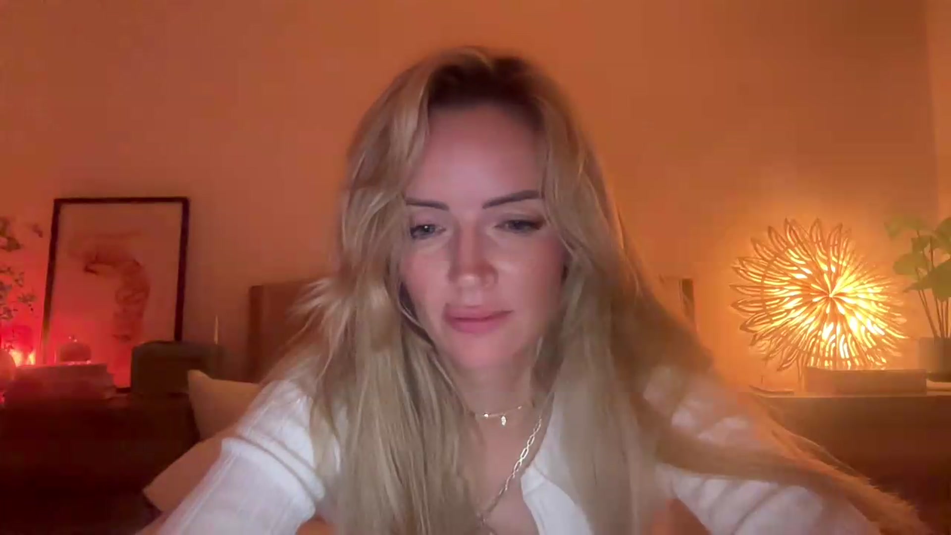 Gallery image thumbnail from Courtney's myfreecams stream on, 08/08/2026, 24:27 image 13 of 20
