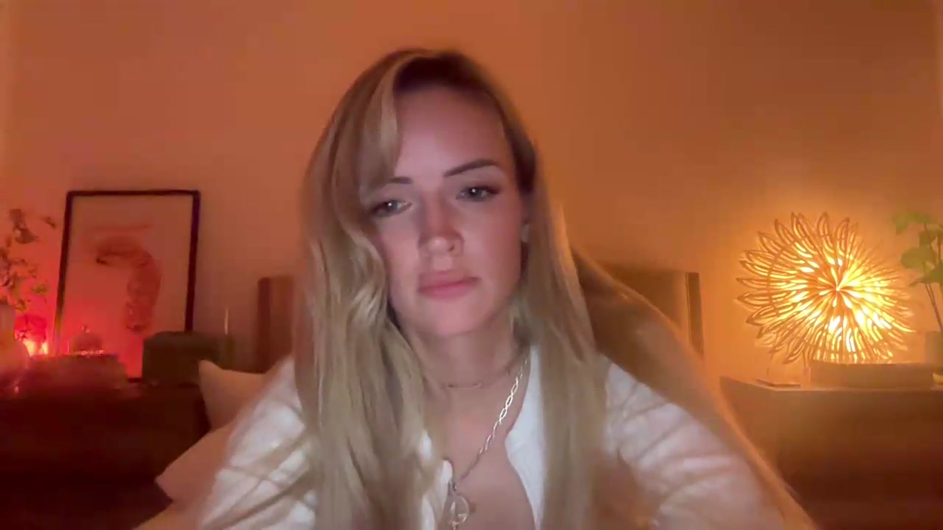 Gallery image thumbnail from Courtney's myfreecams stream on, 08/08/2026, 24:27 image 5 of 20