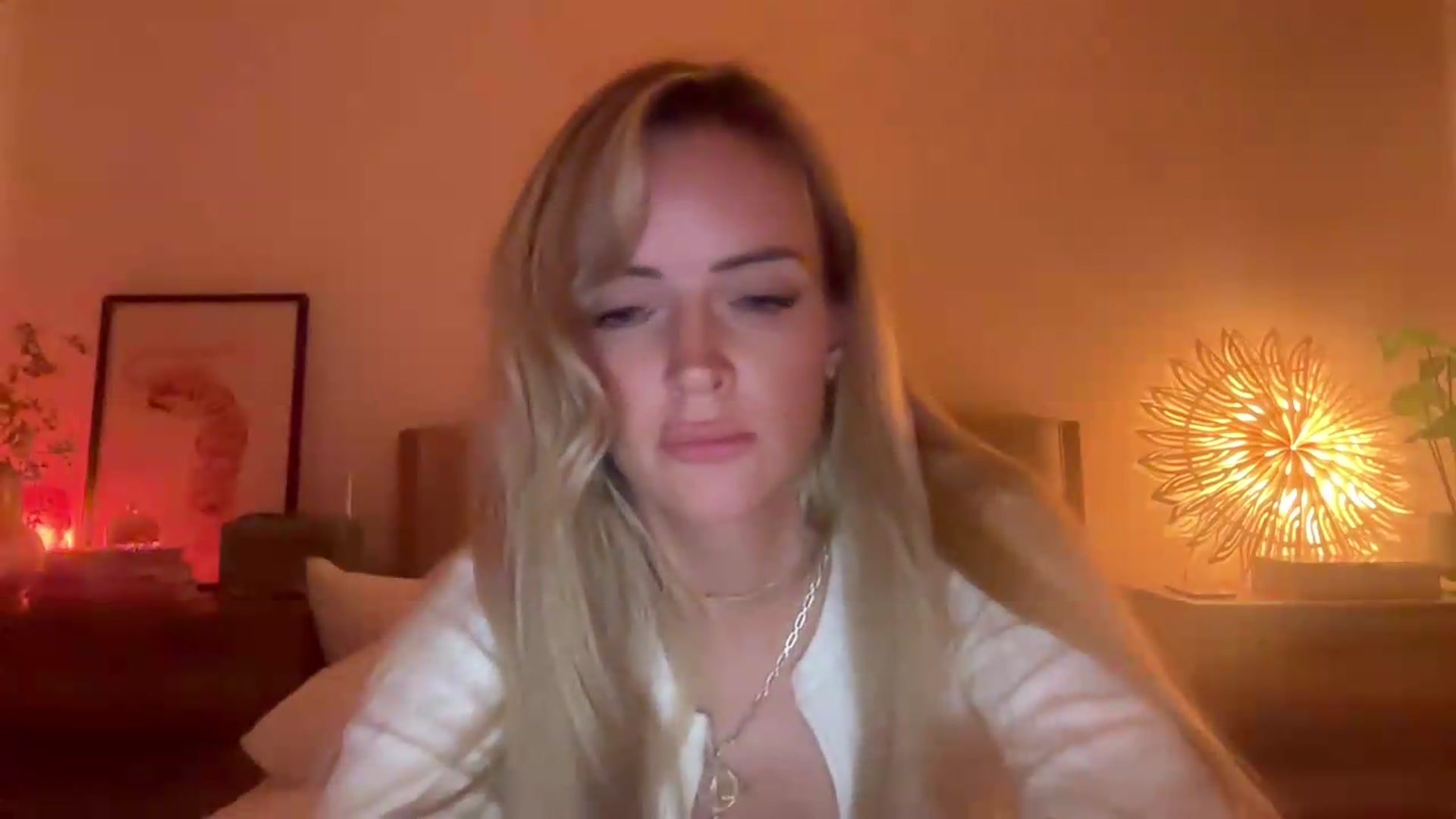 Gallery image thumbnail from Courtney's myfreecams stream on, 08/08/2026, 24:27 image 7 of 20