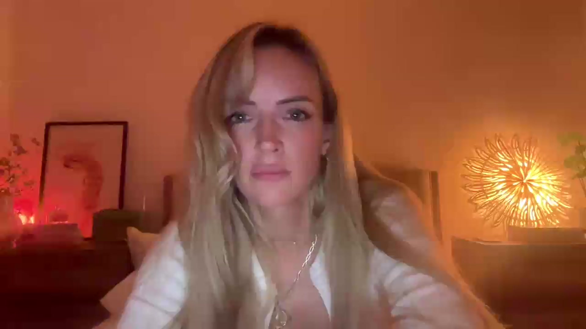 Gallery image thumbnail from Courtney's myfreecams stream on, 08/08/2026, 24:27 image 10 of 20
