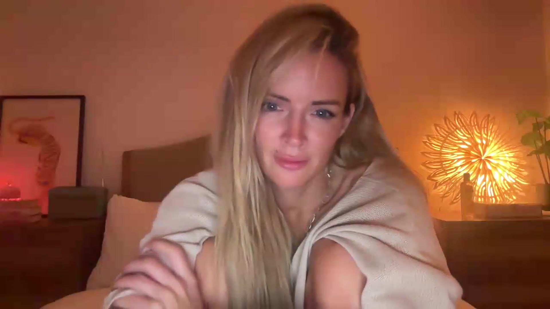 Gallery image thumbnail from Courtney's myfreecams stream on, 08/10/2026, 23:01 image 3 of 20
