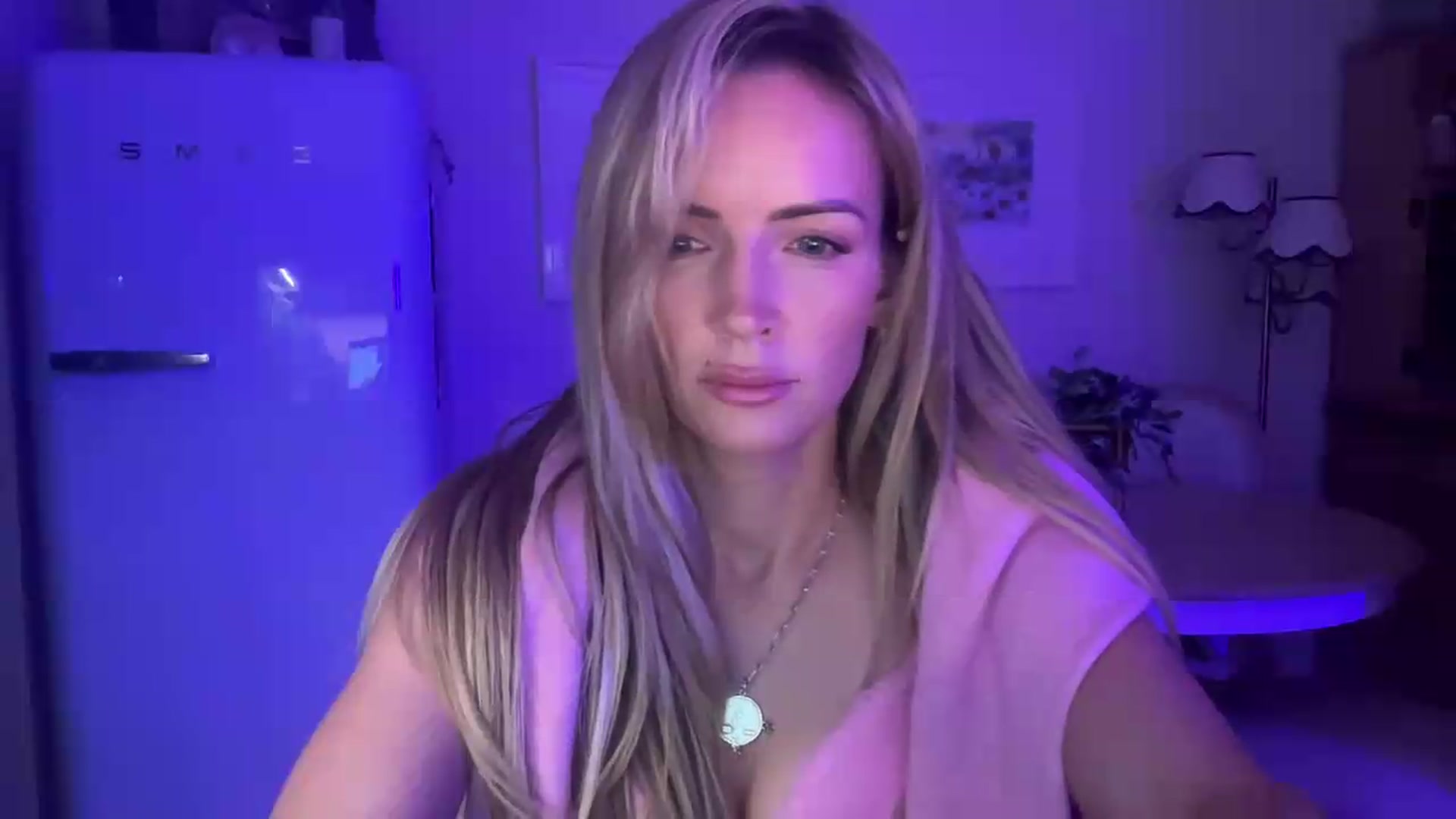 Gallery image thumbnail from Courtney's myfreecams stream on, 08/11/2026, 22:24 image 13 of 20