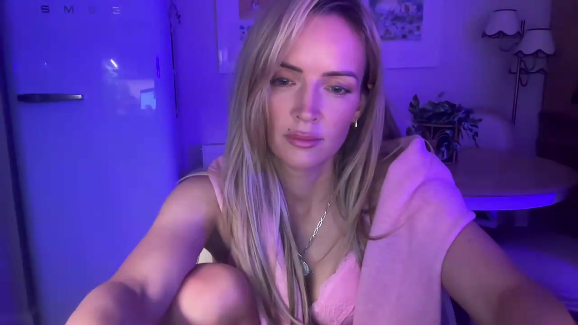 Gallery image thumbnail from Courtney's myfreecams stream on, 08/11/2026, 22:24 image 18 of 20