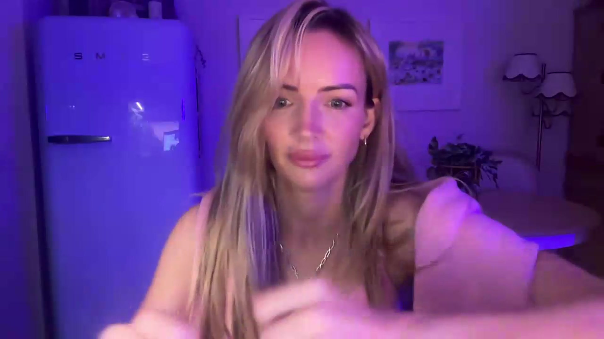 Gallery image thumbnail from Courtney's myfreecams stream on, 08/11/2026, 22:24 image 19 of 20
