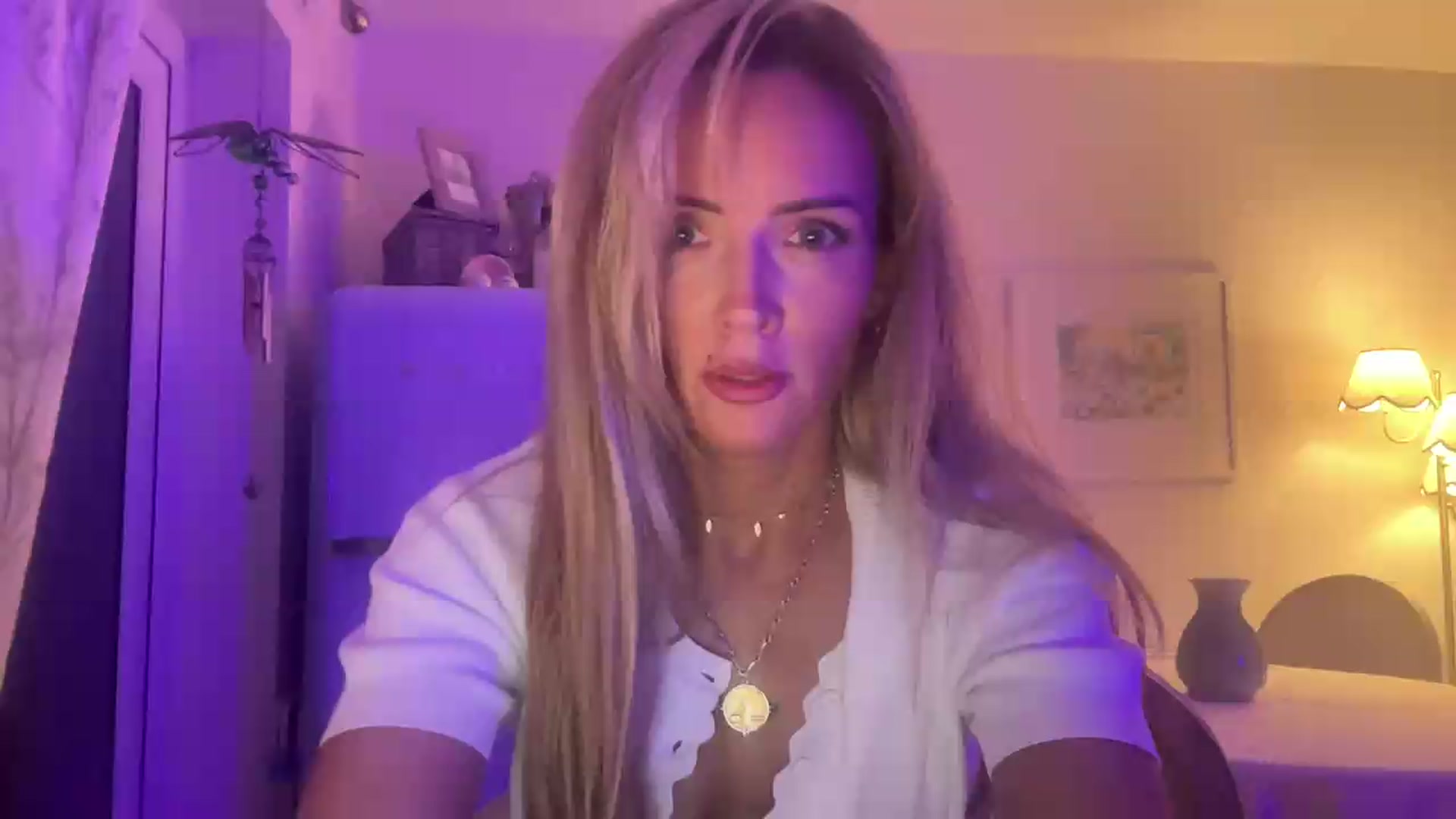 Gallery image thumbnail from Courtney's myfreecams stream on, 08/21/2026, 21:56 image 1 of 20