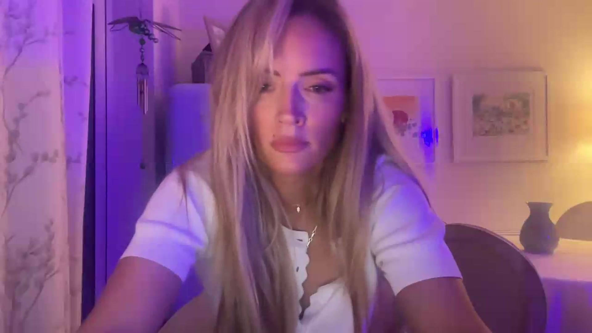 Gallery image thumbnail from Courtney's myfreecams stream on, 08/21/2026, 21:56 image 10 of 20
