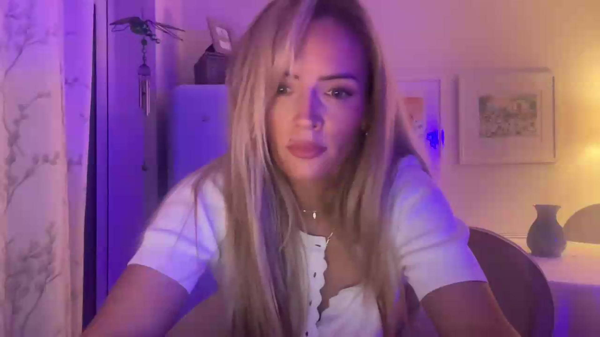Gallery image thumbnail from Courtney's myfreecams stream on, 08/21/2026, 21:56 image 9 of 20