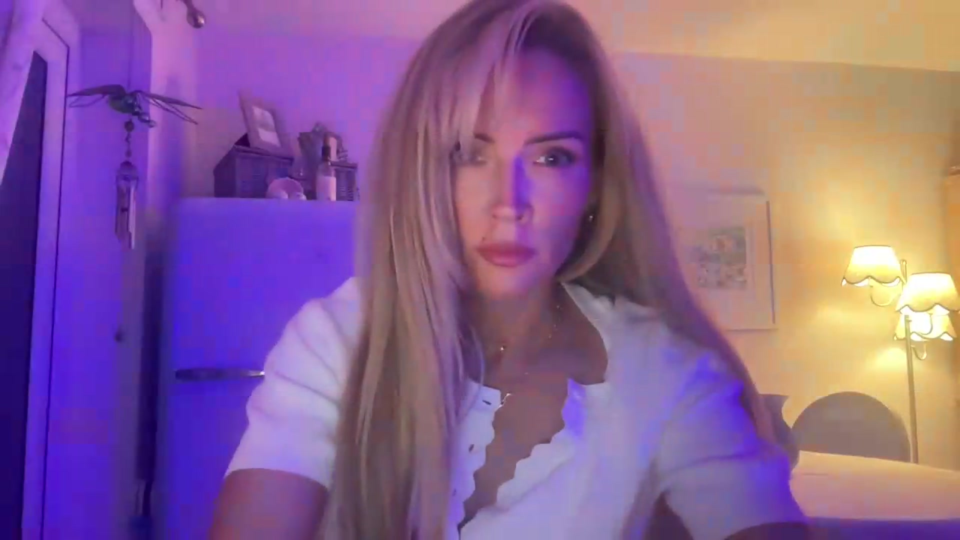Gallery image thumbnail from Courtney's myfreecams stream on, 08/21/2026, 21:56 image 2 of 20