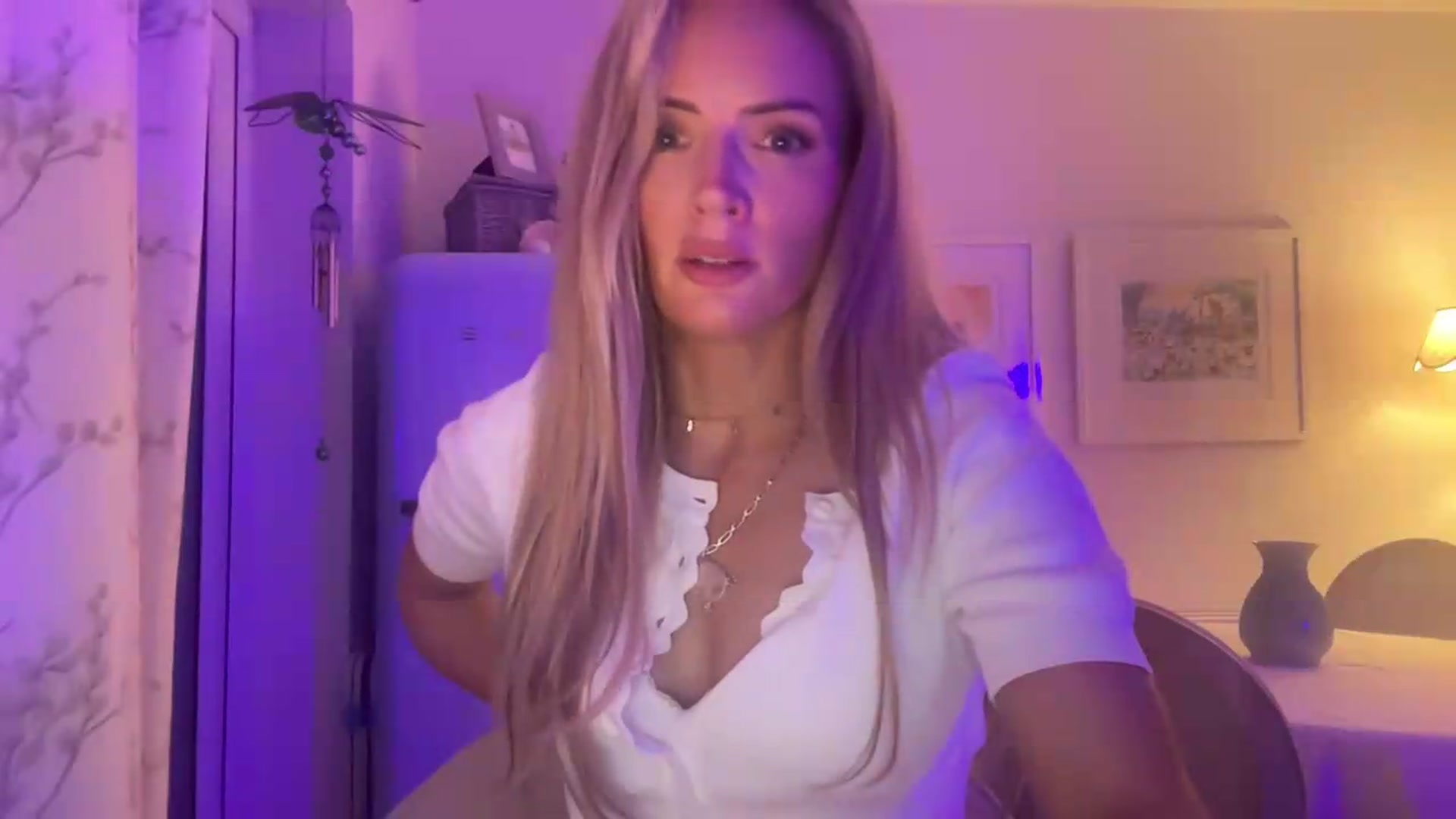 Gallery image thumbnail from Courtney's myfreecams stream on, 08/21/2026, 21:56 image 13 of 20