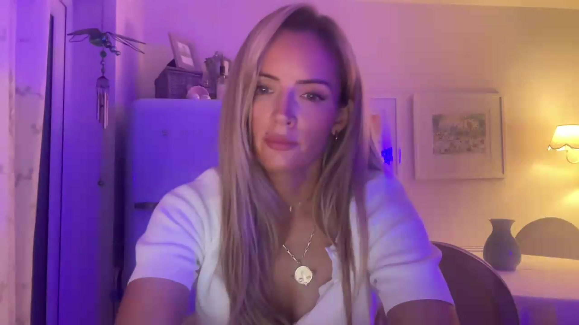 Gallery image thumbnail from Courtney's myfreecams stream on, 08/21/2026, 22:10 image 14 of 20