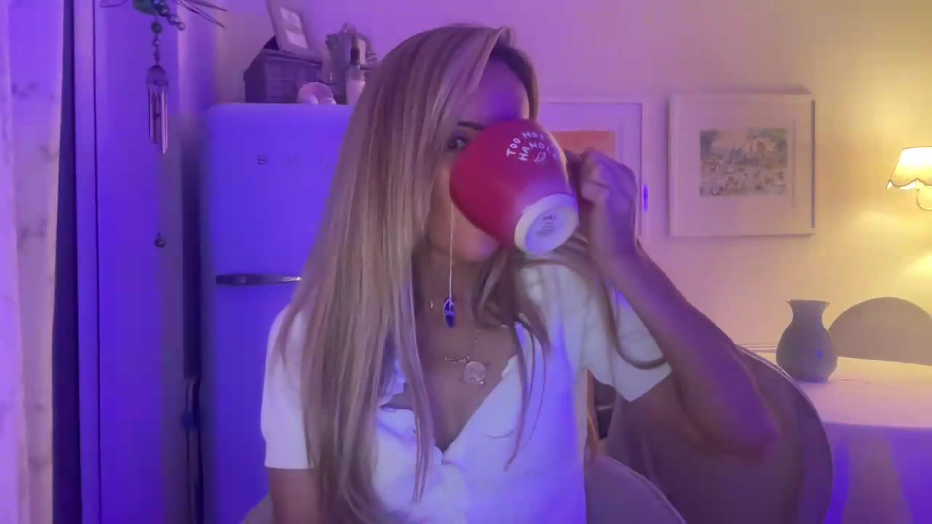 Gallery image thumbnail from Courtney's myfreecams stream on, 08/21/2026, 22:10 image 19 of 20