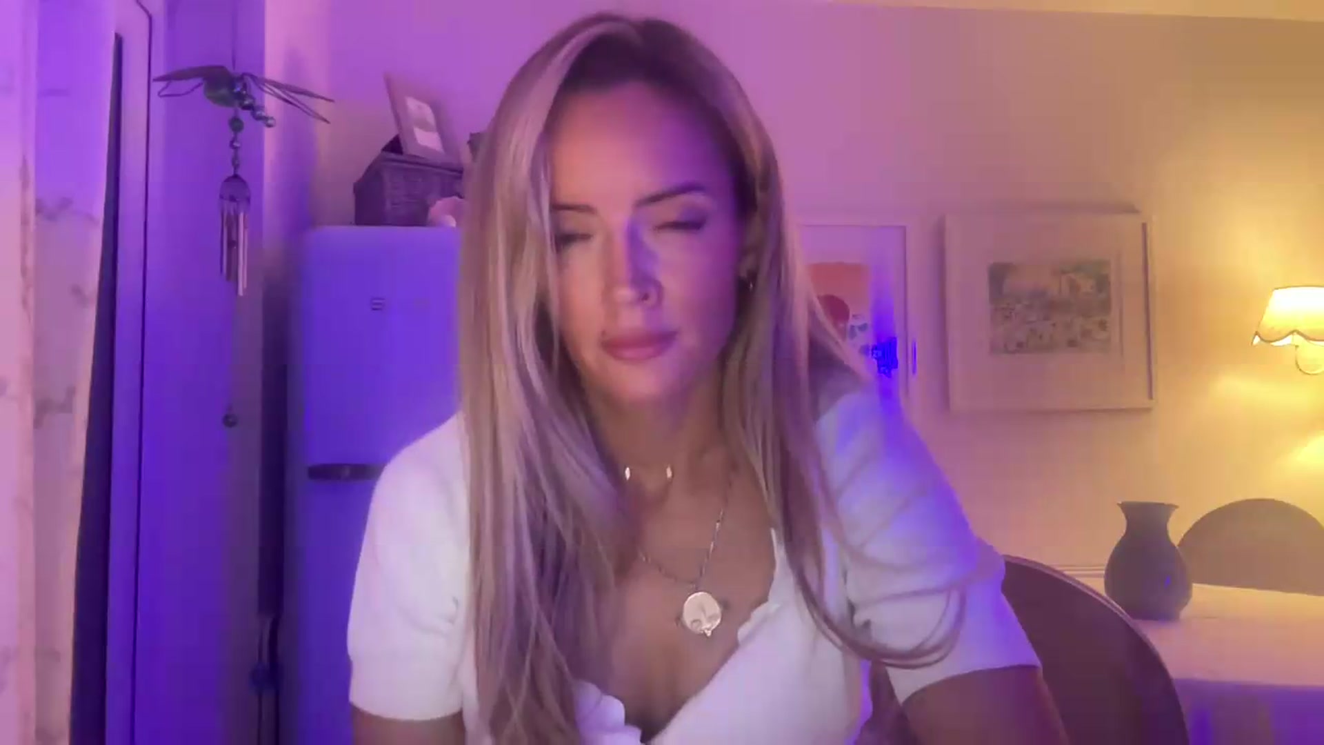 Gallery image thumbnail from Courtney's myfreecams stream on, 08/21/2026, 22:10 image 10 of 20