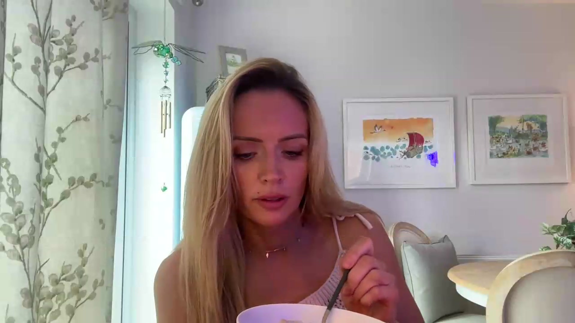 Gallery image thumbnail from Courtney's myfreecams stream on, 09/04/2026, 15:13 image 16 of 20