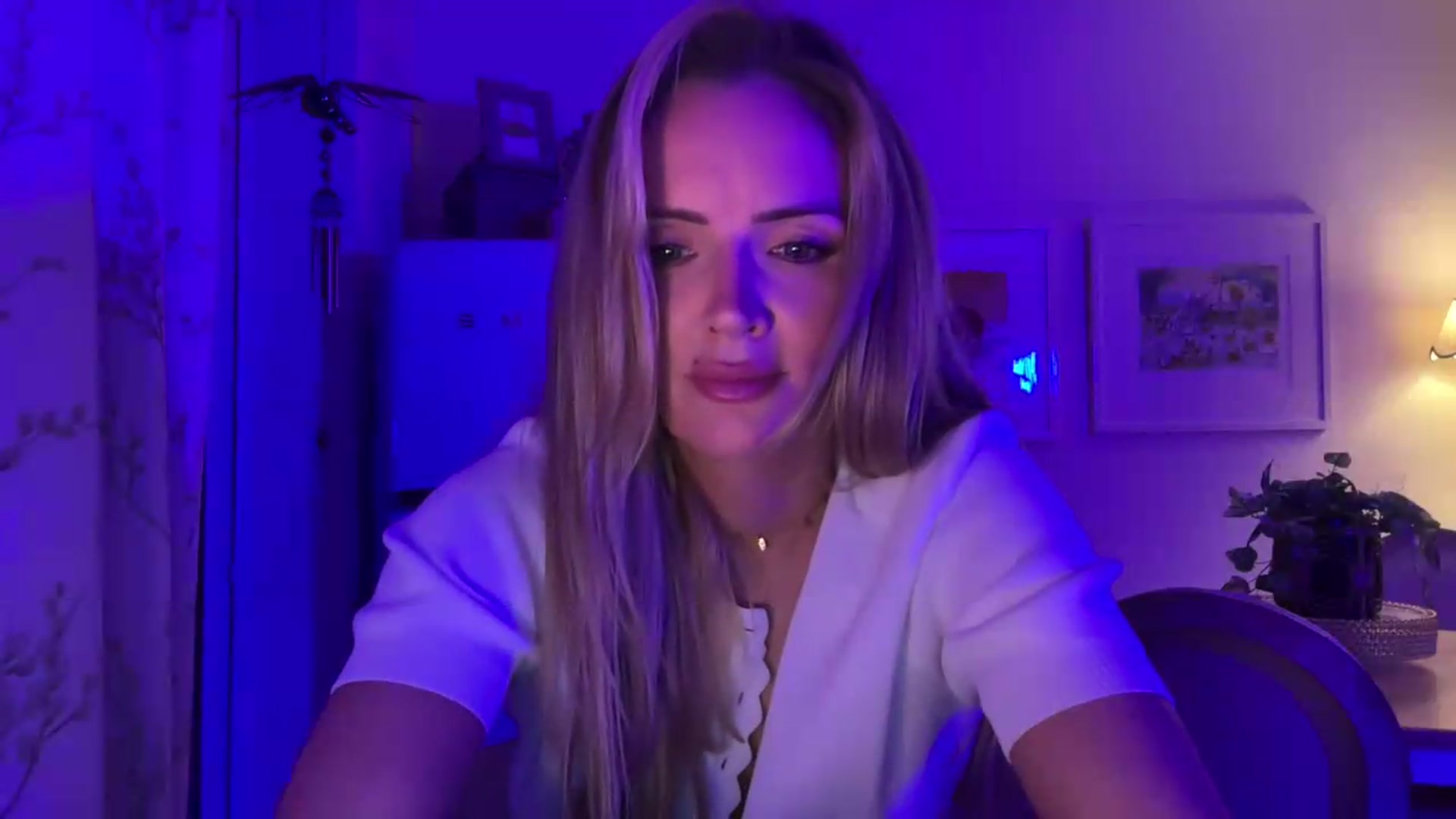 Gallery image thumbnail from Courtney's myfreecams stream on, 09/06/2026, 22:43 image 3 of 20
