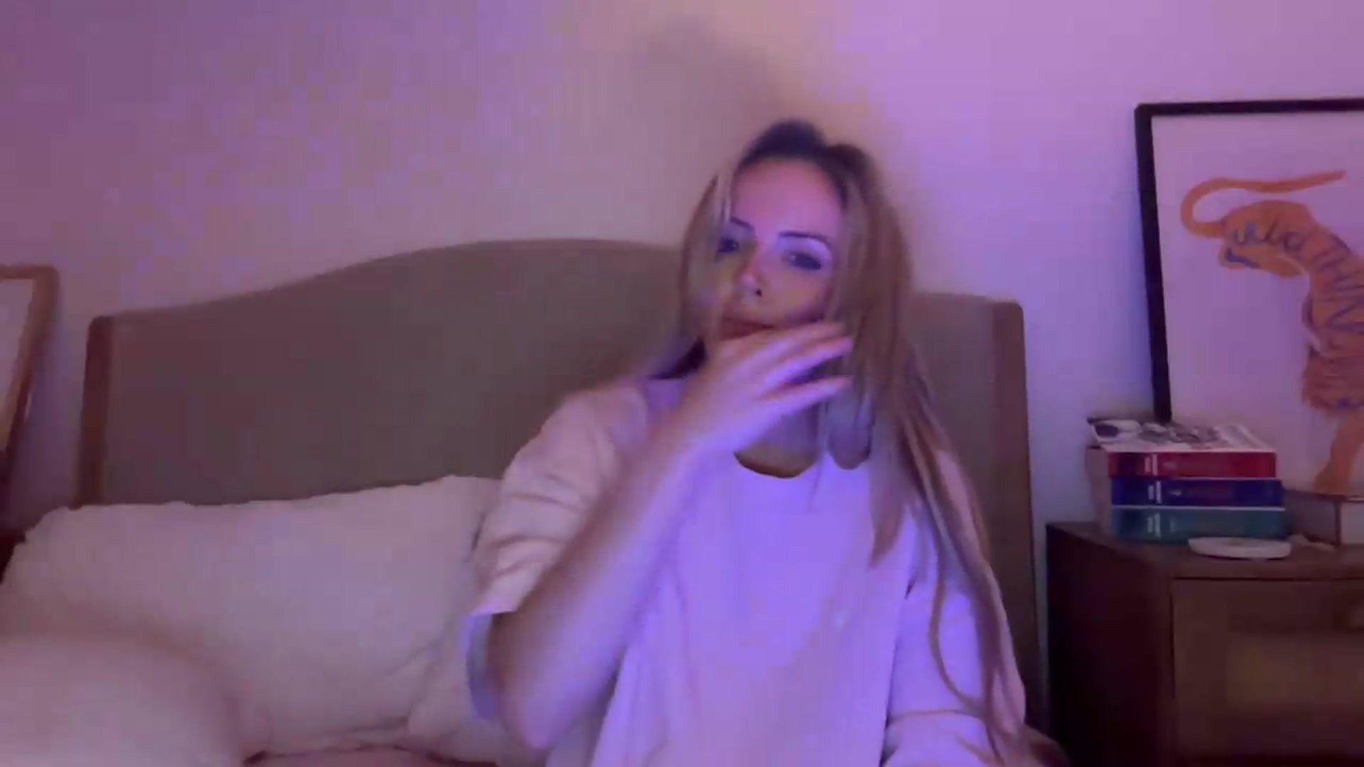 Gallery image thumbnail from Courtney's myfreecams stream on, 09/06/2026, 22:43 image 20 of 20