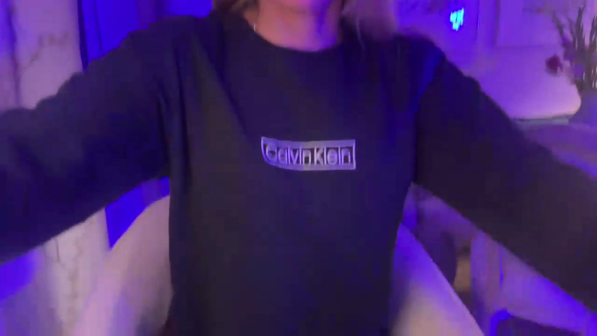 Gallery image thumbnail from Courtney's myfreecams stream on, 09/09/2026, 22:24 image 18 of 20