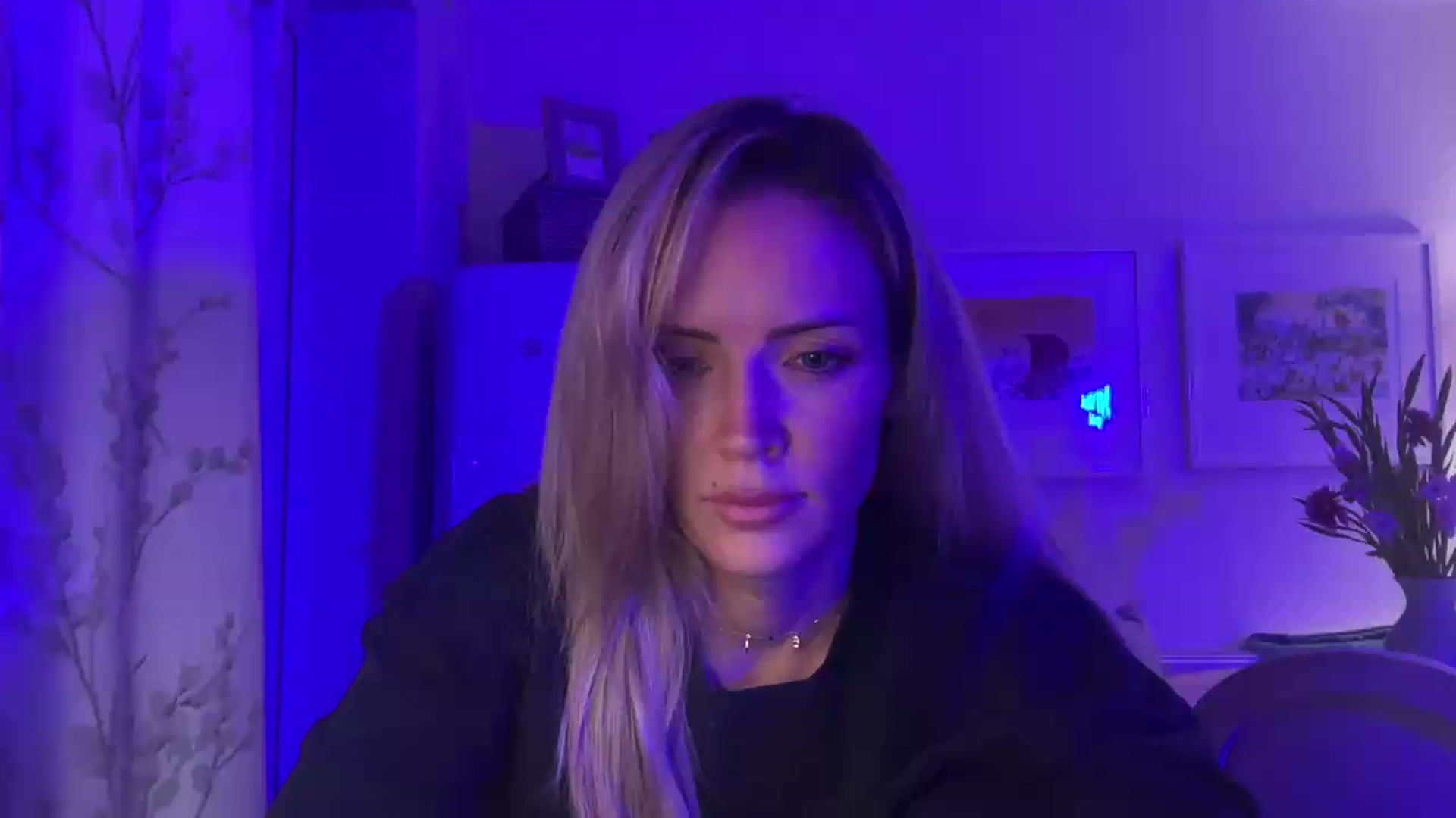 Gallery image thumbnail from Courtney's myfreecams stream on, 09/09/2026, 22:24 image 12 of 20