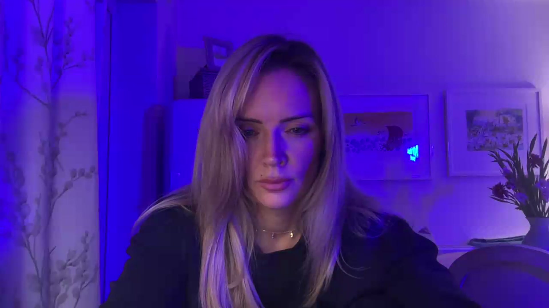 Gallery image thumbnail from Courtney's myfreecams stream on, 09/09/2026, 22:24 image 5 of 20